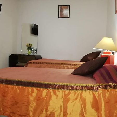 Hotel Grecia Real San Salvador Bagian luar foto