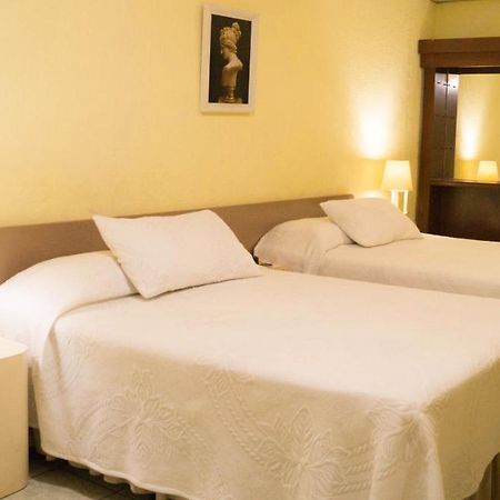 Hotel Grecia Real San Salvador Bagian luar foto