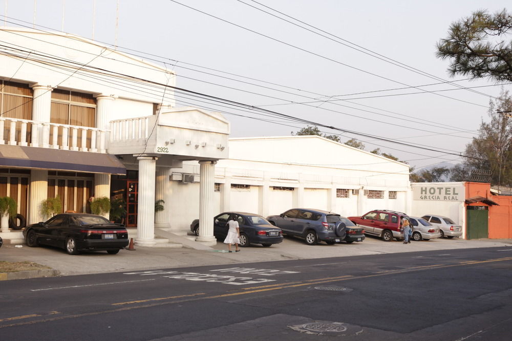 Hotel Grecia Real San Salvador Bagian luar foto