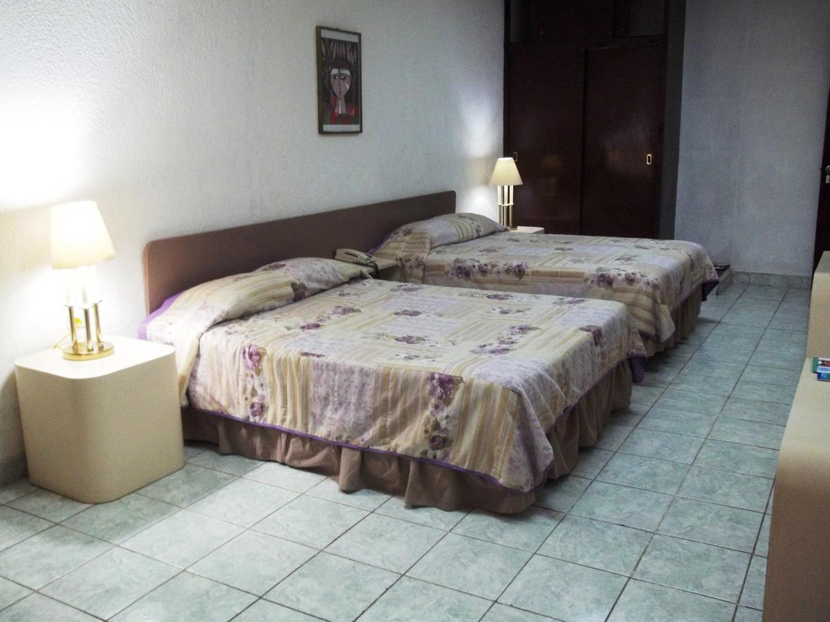 Hotel Grecia Real San Salvador Bagian luar foto