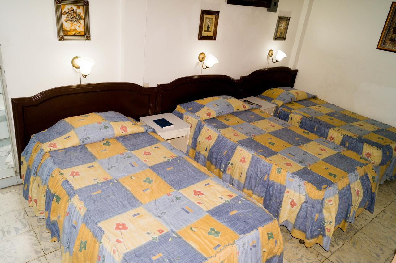 Hotel Grecia Real San Salvador Bagian luar foto