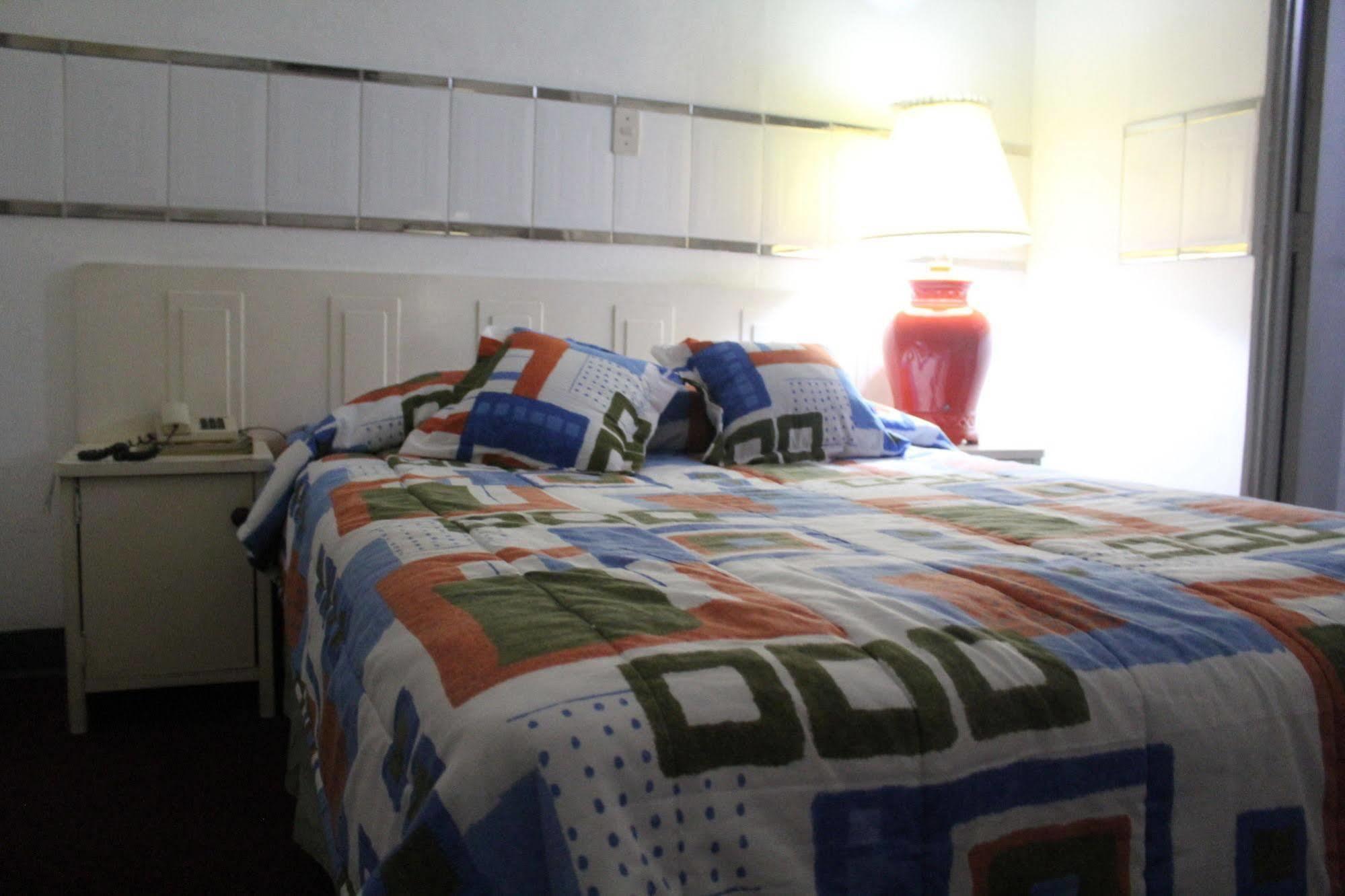 Hotel Grecia Real San Salvador Bagian luar foto