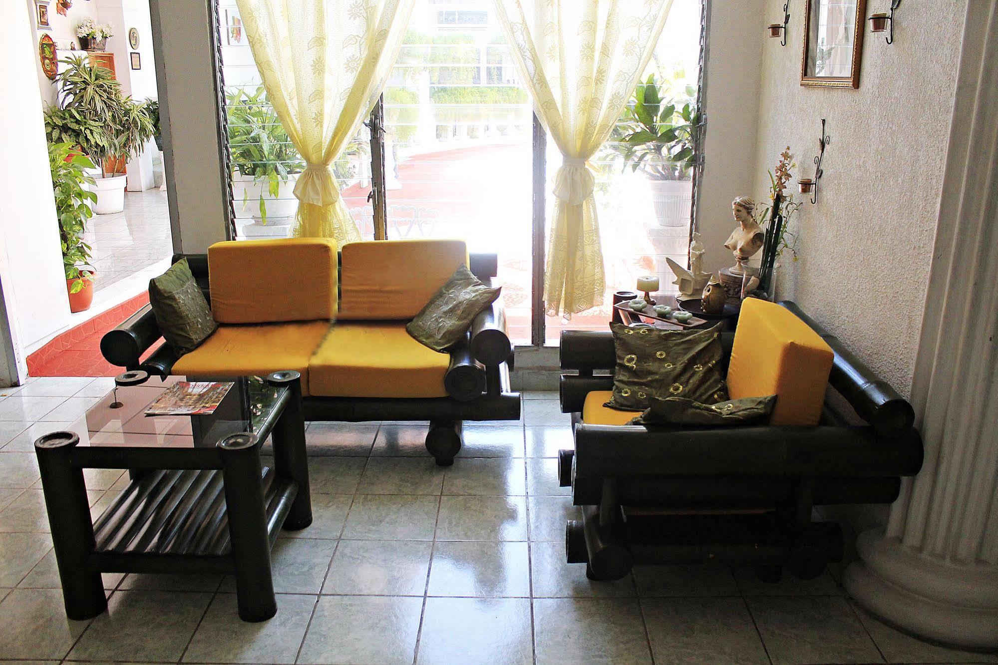 Hotel Grecia Real San Salvador Bagian luar foto