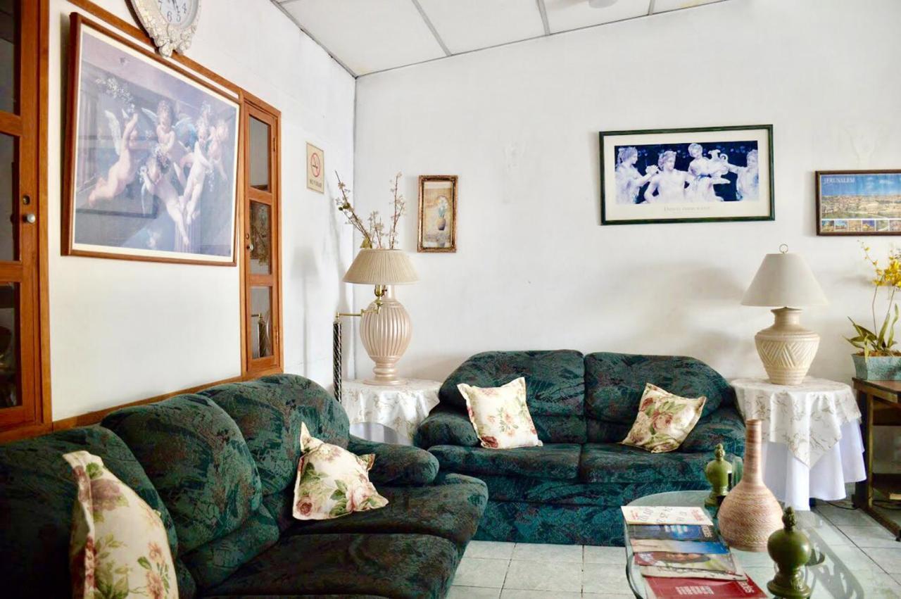 Hotel Grecia Real San Salvador Bagian luar foto