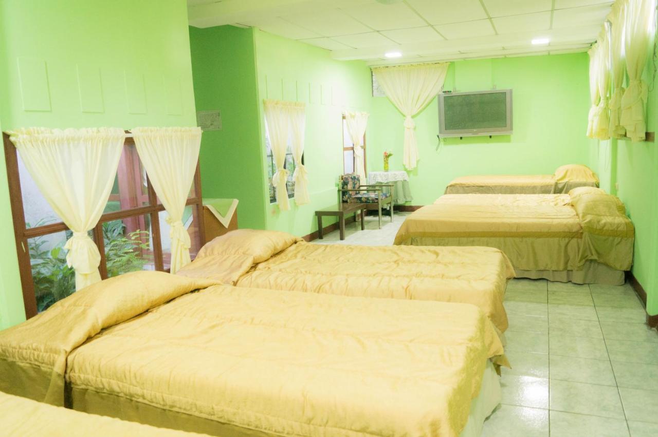 Hotel Grecia Real San Salvador Bagian luar foto