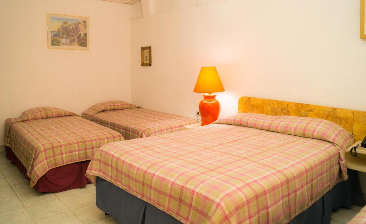 Hotel Grecia Real San Salvador Bagian luar foto